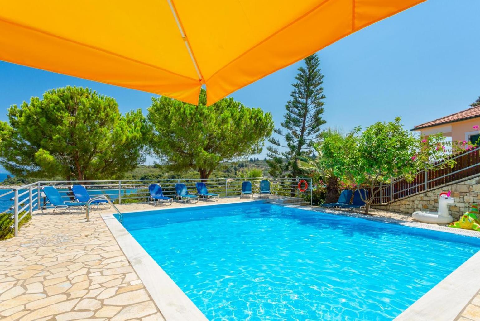 Dolphin Studio Daire Tranakatika Dış mekan fotoğraf